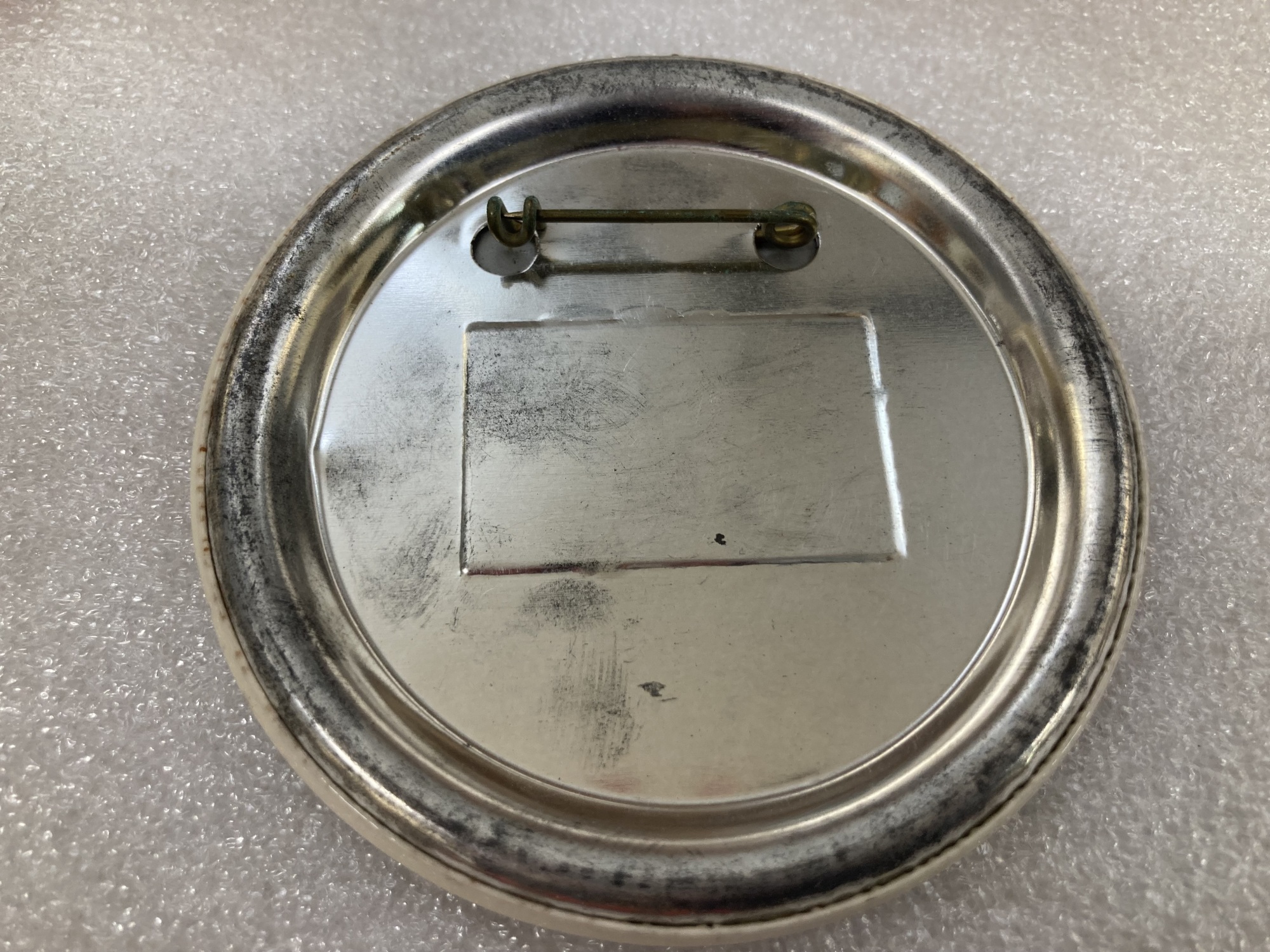 ump.di?e=474A9A127E4B379395CC1C02A90340BCC4F70DC50D62B0F7C907A845878A2465&s=9779661&se=564823780&v=3&f=IMG_3943_o2.jpg; A-463d; John Glenn Button; Button